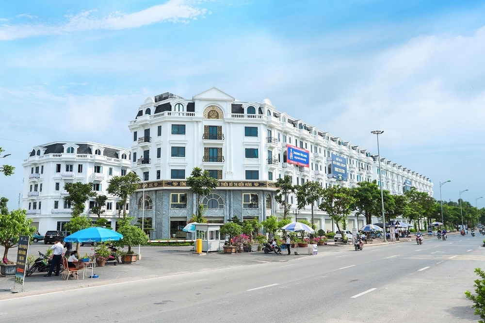 thua huong ha tang bat dong san tay nam ha noi tiep tuc tao ra con sot
